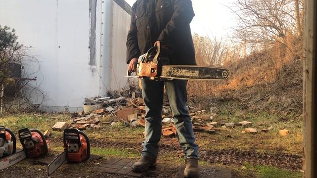cold starting on my chainsaws getting them ready for 2023 смотреть онлайн