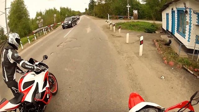 Санкт-Петербург и его окрестности на мотоцикле \Summer time Saint P moto life смотреть онлайн