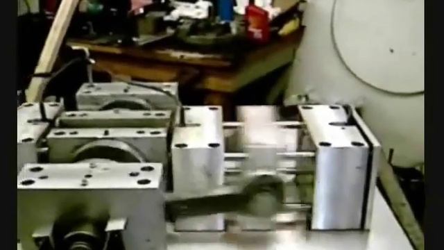 Двухцилиндровый магнитный мотор смотреть онлайн