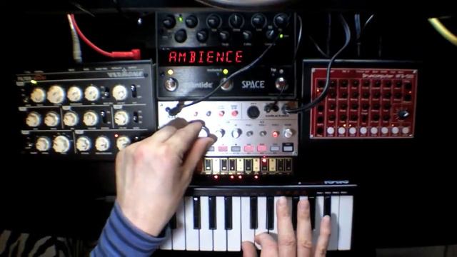 Korg Volca Bass - Vermona Filter Lancet - Eventide Space - MFB522 drumkomputer смотреть онлайн