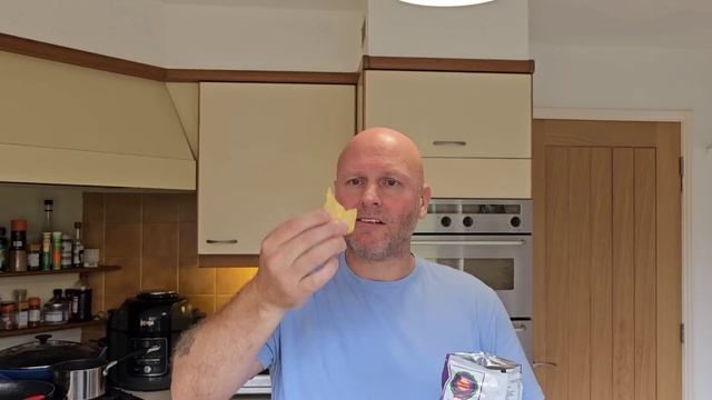 MINDBENDING! New Walkers MONSTER MUNCH, DORITOS & WOTSITS CRISPS Review смотреть онлайн
