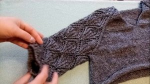 Платье спицами реглан сверху