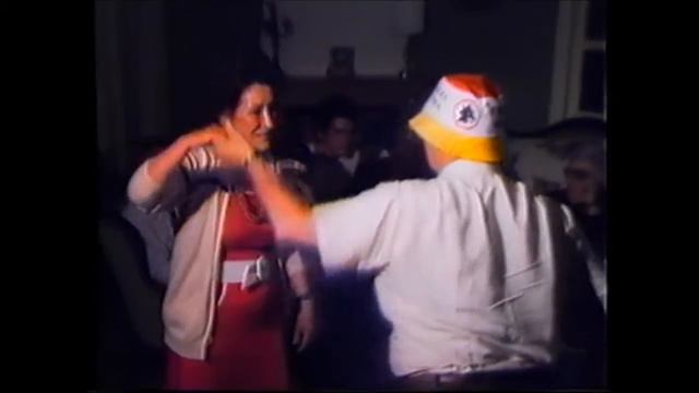 Festa Scudetto AS ROMA 1982 - Casa Nicola Fusco, con Fusco, Amedeo Amedei, Masetti, Kriezu..... смотреть онлайн