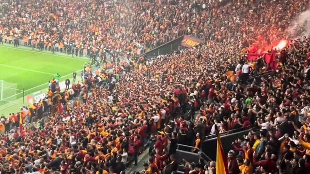 Freed From Desire | Celebration In Galatasaray Stadium After Galatasaray - Fenerbahçe Match