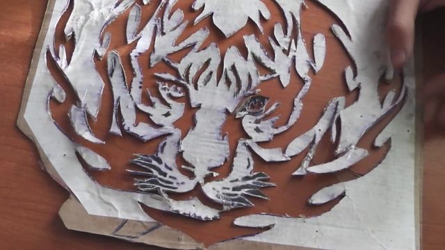 Как сделать трафарет для граффити. How to make a stencil graffiti. смотреть онлайн