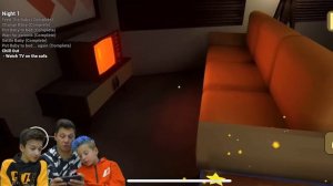 СЛЕДИМ за МАЛЫШОМ  24 Часа ! Baby In Yellow Bee