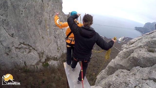 Александр Ильяс-кая прыжки с верёвкой в Крыму с командой Skyline смотреть онлайн