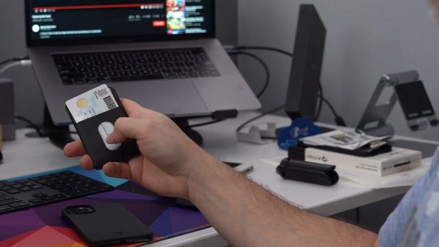 BEST thin-fit iPhone 12 Pro Case with MagSafe? PITAKA MagEZ смотреть онлайн