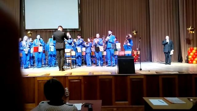 Духовой оркестр ХАИ "Марш авиации" смотреть онлайн