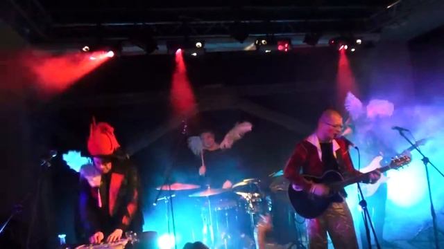 Кассиопея - Денис / Микки Маус на Тибете / Лифт-Пушкин смотреть онлайн