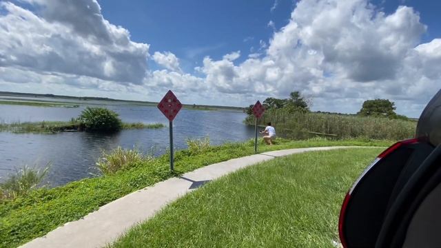 ? НОВЫЕ ВЕНЛАЙФЕРЫ ? МАРИНА и КРИСТОФЕР ОБЕД в МАШИНЕ на реке Vanlife Florida USA 25.09.2021 смотреть онлайн