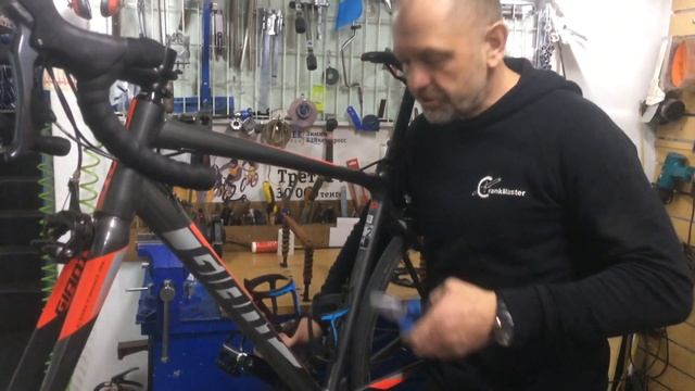 Снимаем шатуны SHIMANO с велосипеда смотреть онлайн
