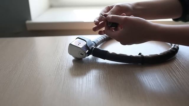 Замок для велосипеда тросовый с сигнализацией Ulac AL-3 смотреть онлайн