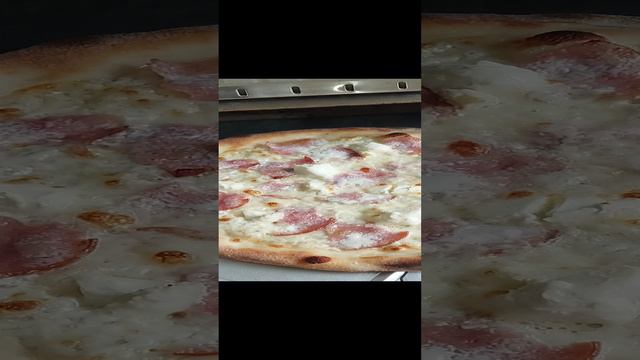 Пицца сливочная с ветчиной. смотреть онлайн