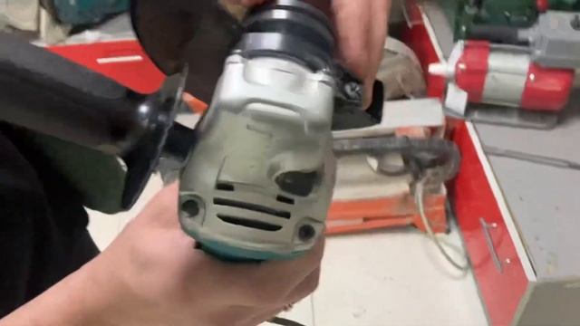 УШМ Makita GA5030 смотреть онлайн
