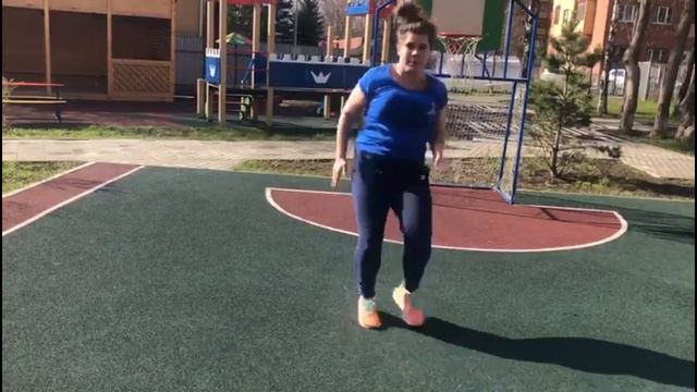 Спортивный челлендж "ОСТАВАЯСЬ ДОМА - ОСТАВАЙСЯ СПОРТИВНЫМ", педагог Мухина Е.С. смотреть онлайн
