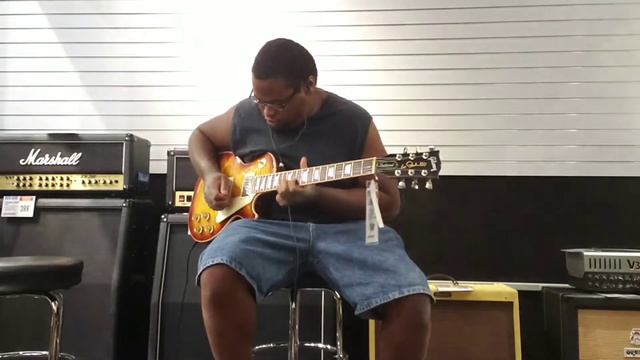 Playing a used 2015 Gibson Les Paul Standard 100 at Guitar Center in Las Vegas, NV (Part 2) смотреть онлайн