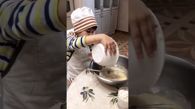 Сосиски в тесте смотреть онлайн