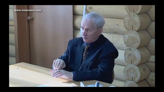 Происхождение маток. Роевая матка. Свищевая матка. смотреть онлайн