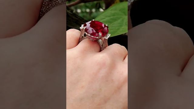 Эксклюзивное золотое кольцо в стиле Cartier с бриллиантами 2 ct. смотреть онлайн