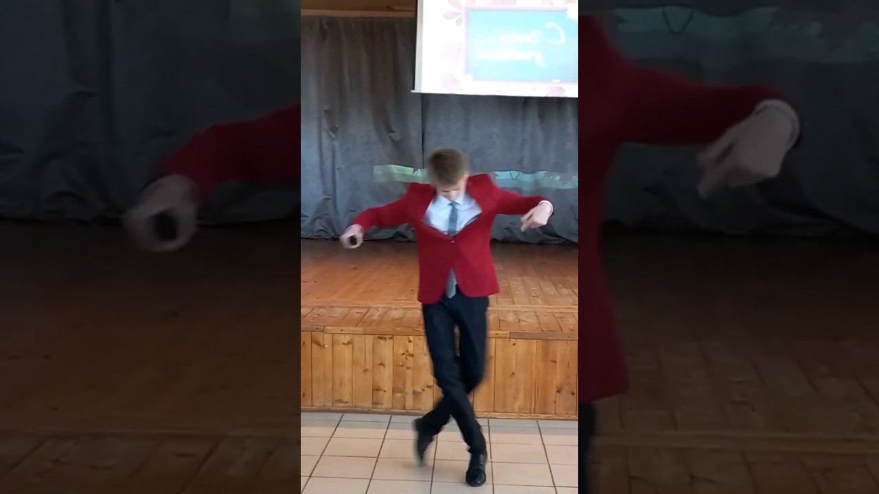 Крутой танец от Александра Филиппова! смотреть онлайн