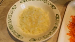 Ну Ооочень вкусный бюджетный салат с минтаем и морковью