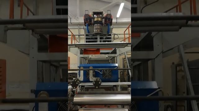 Изготовление двухслойной пленки полипропилен+полиэтилен смотреть онлайн