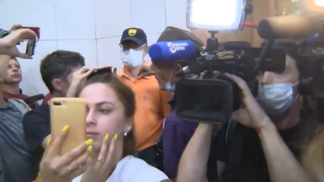 ПОЛИЦИЯ НАЧАЛА ГНУТЬ СВОЮ ЛИНИЮ ХАБАРОВСК СЕГОДНЯ смотреть онлайн