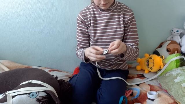 как сделать уздечку для хоббихорса. Часть 2. смотреть онлайн