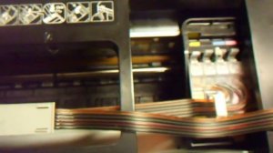 Epson R290 мигают 2 красные лампочки — оказалось провис шлейф