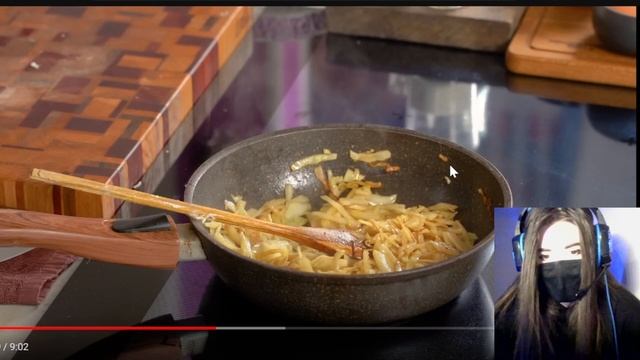 ПЫШНЫЕ МАФФИНЫ из ГОРЕЛОЙ капусты / Очередная вкусняшка от Лазерсона смотреть онлайн