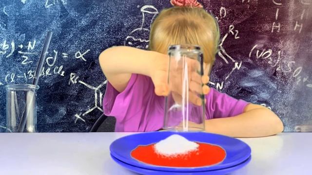 Простые ДЕТСКИЕ ОПЫТЫ в ДОМАШНИХ условиях. смотреть онлайн