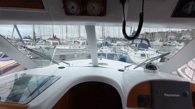 MF925 Kitty Wake - YACHTS CO смотреть онлайн