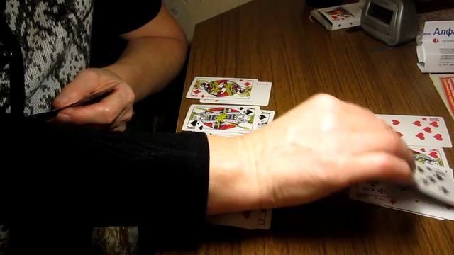 Я В ШОКЕ! 1 НА КУХНЕ С КАРТАМИ/ ПАСЬЯНС (4 ТУЗА ). УЧИМСЯ :) смотреть онлайн