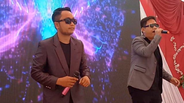 A.ERWIN & FAIDZ COVER CINTAKU BY CRISYE смотреть онлайн