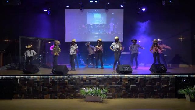 COREOGRAFIA PISEIRO SANTO - Cicero Oliveira & Sandro Nazireu - AVIVA CONFERENCE смотреть онлайн