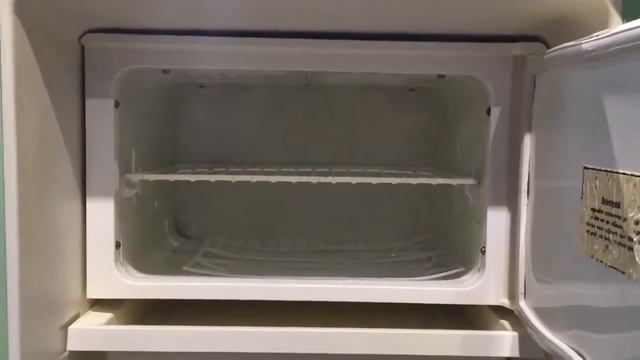 Холодильник Eniem TAR-350S смотреть онлайн