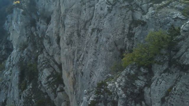 Прибытие вагончика канатки на Ай-Петри смотреть онлайн