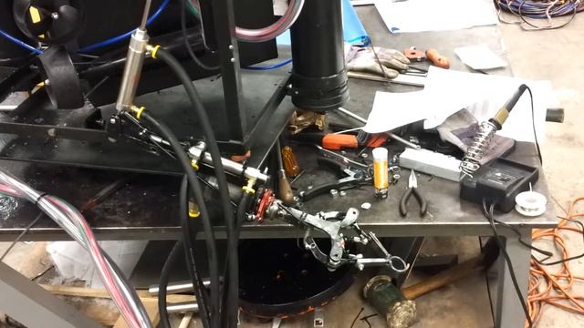 DIY hydraulic arm UH 2013 ROV смотреть онлайн