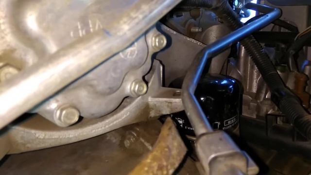 Как открутить масляный фильтр на Ларгусе. смотреть онлайн