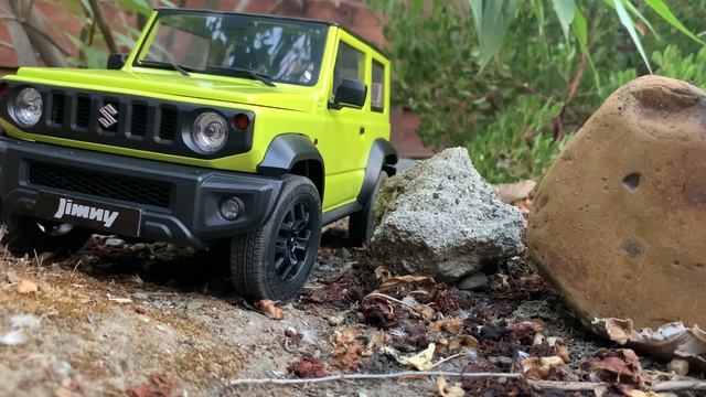FMS 1/12 Suzuki Jimny 4WD Crawler RTR First Driving Video! Scale Off Road Crawling Performance! смотреть онлайн