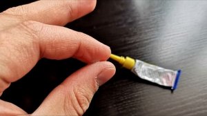 Как ЛЕГКО оттереть СУПЕР КЛЕЙ с рук, с одежды и других поверхностей