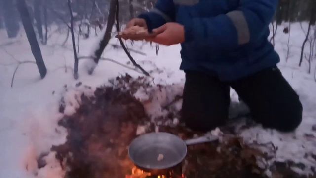 Первый снег. Сальто с горки и катание на "упряжке") смотреть онлайн