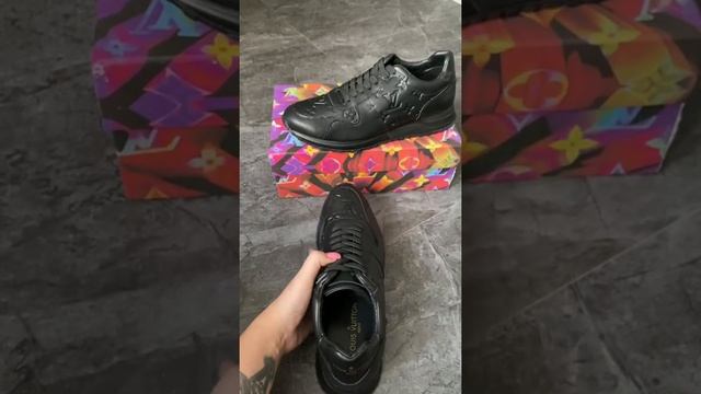 Кроссовки Louis Vuitton смотреть онлайн