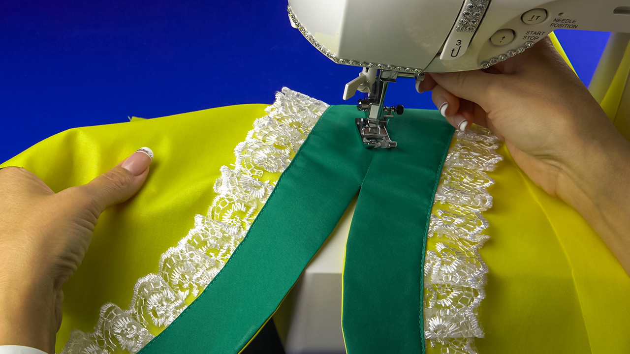 Ищете интересный способ обработки горловины? Попробуйте этот. смотреть онлайн