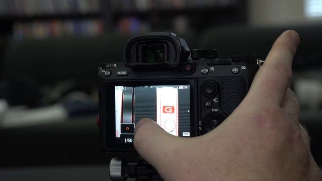 sony a7R iii / a7iii auto focus while zooming and a few other tricks смотреть онлайн