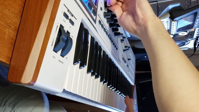 playing with synths - arturia keylab 49 x pigments смотреть онлайн