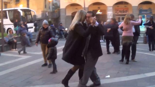 C'è il tango in Piazza a Sant'Agnello! смотреть онлайн