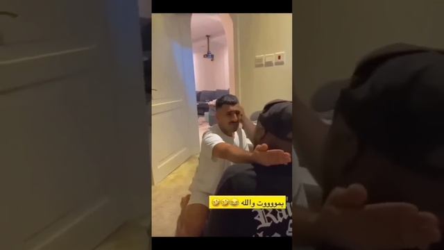 2 мужика лупят друг друга лещами) смотреть онлайн
