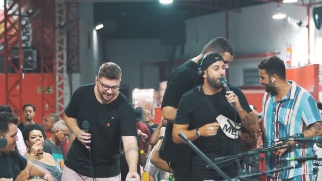 Vou Zuar e Menos é Mais - Não Deixa o Samba Morrer / Retalhos de Cetim / Será Que é Amor смотреть онлайн